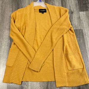 Orange/Yellow Ambiance Apparel Cardigan Size Large